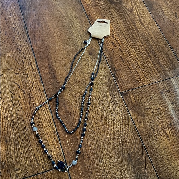 LOFT Jewelry - Elegant Navy and Silver Beaded Necklace